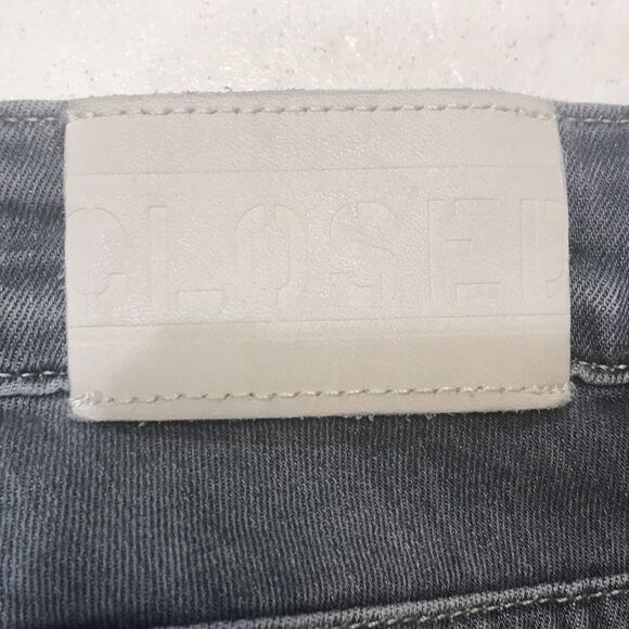 Closed - Baker Light grey Washed Women Jeans - Size 26 - Picture 9 of 9